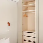 Design Workspace & Ac Apartment *