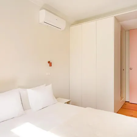 Design Workspace & Ac * Lisboa